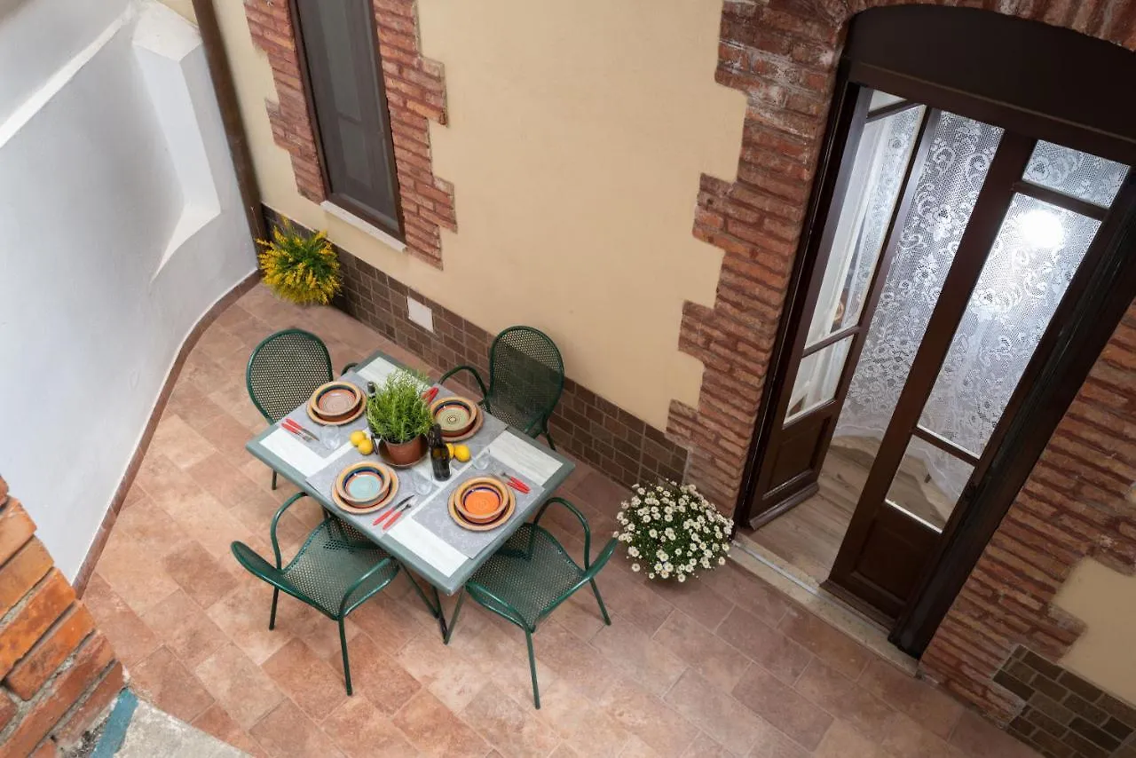 Silene Holiday Home Taormina Apartment